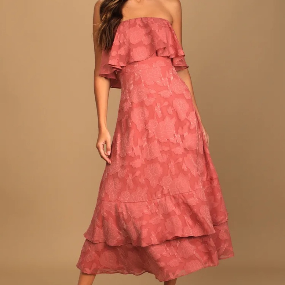 Selling strapless pink dress - never worn!!!!